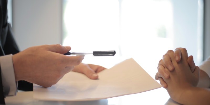 Caixa dobra crédito imobiliário em janeiro e eleva previsão para 2022. Foto: Pexels / Andrea Piacquadio